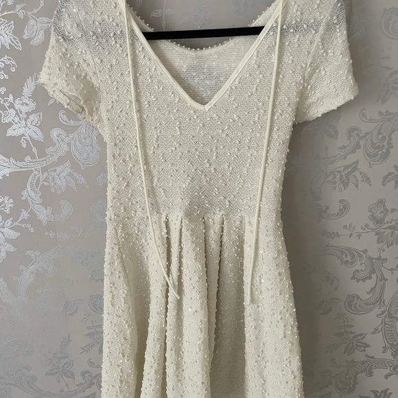 Honey pearl cream dress - Picture 2 of 2